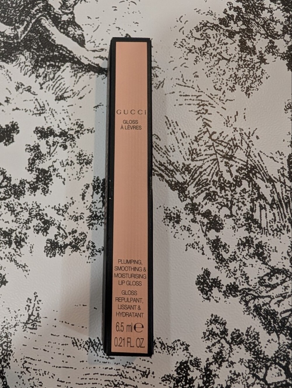 Gucci Lip Gloss - 526 Teresina Red - NEW